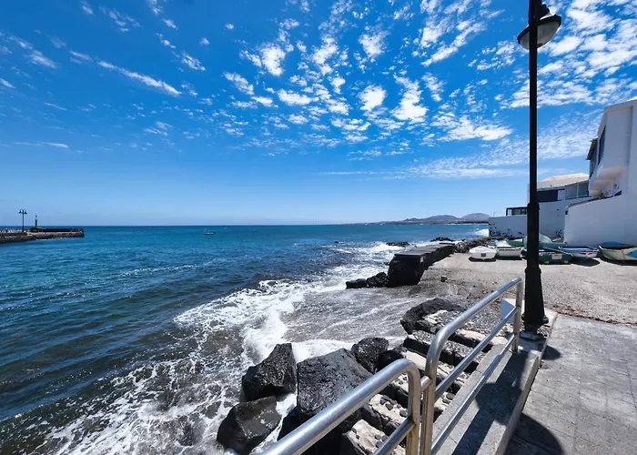 Дом отдыха Casa Aramen - 150m To The By Lanzarote